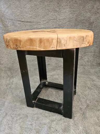 Tabouret bas rondin